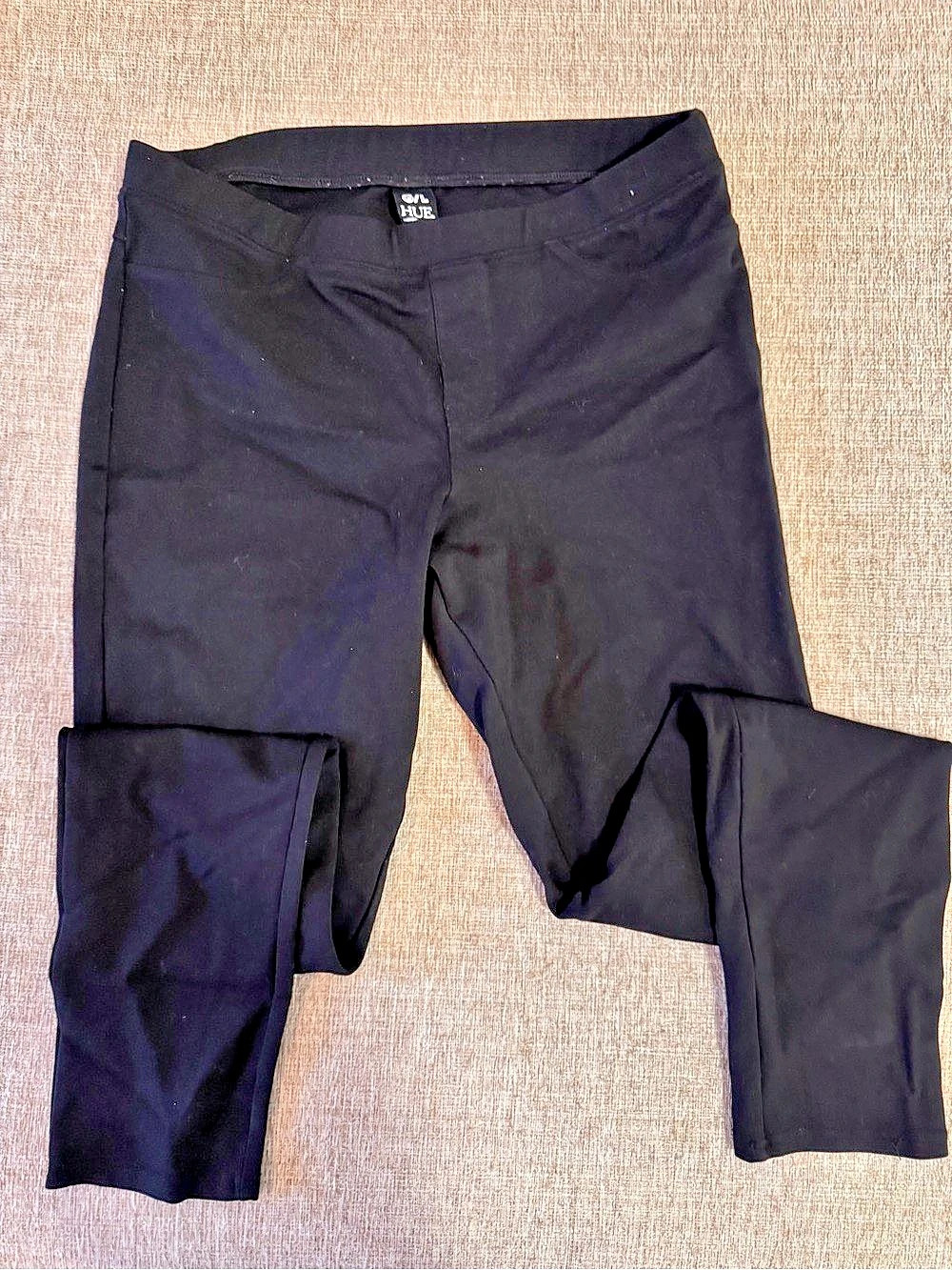 HUE Black Leggings